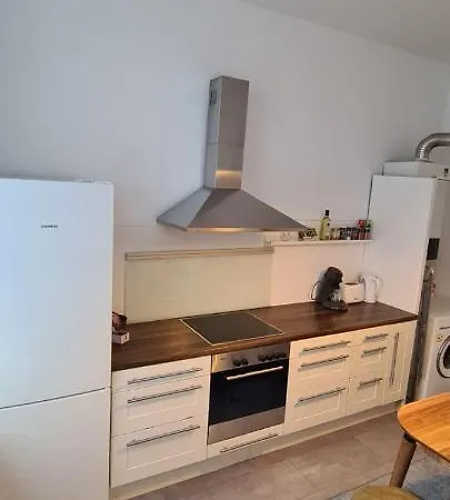 Apartment 2zimmer Mit Stellplatz Krefeld